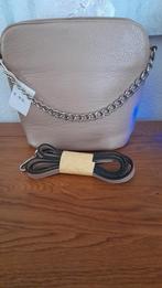 Nieuw met kaartje chique echt leren schoudertasje, Sieraden, Tassen en Uiterlijk, Kettingen, Ophalen of Verzenden, Nieuw, Beige
