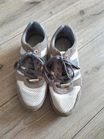 Tommy Hilfiger sneakers maat 38 – zilver/grijs beschikbaar voor biedingen