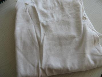 tricot wit beschikbaar voor biedingen