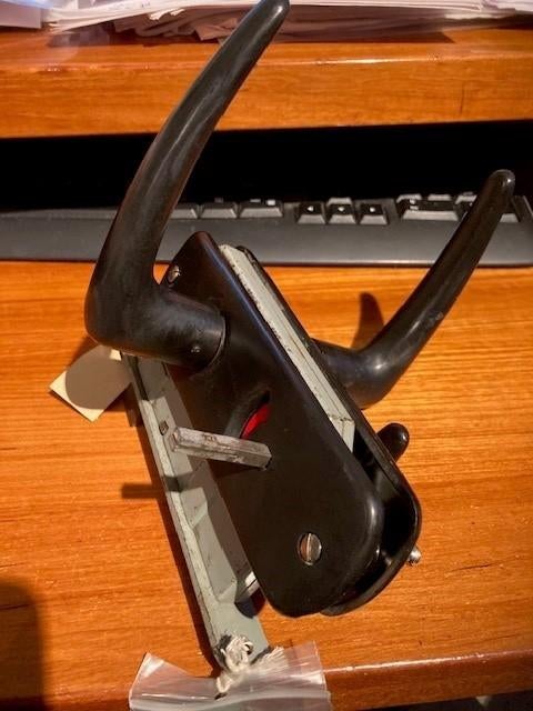 Compleet set antieke bakelieten vrij+bezetsluiting jaren 30e