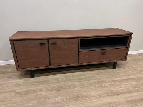 Tv meubel Henders en Hazel Livada 140cm choco brown €599,-, Huis en Inrichting, Lampen | Vloerlampen, Nieuw, Minder dan 100 cm
