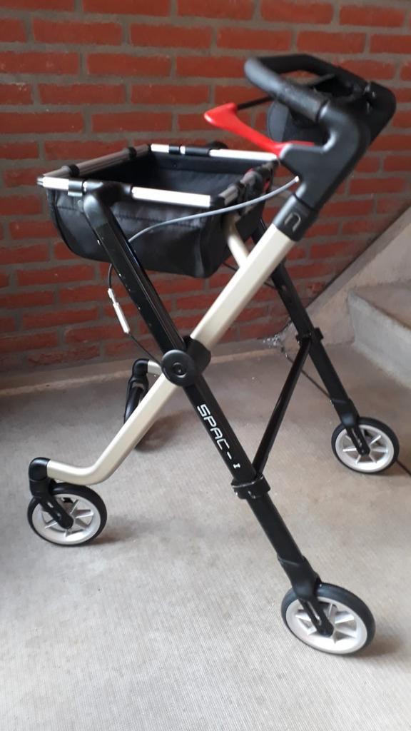 Rollator Space 1 - binnenhuis rollator., Diversen, Rollators, Gebruikt, Lichtgewicht, Opvouwbaar, Ophalen