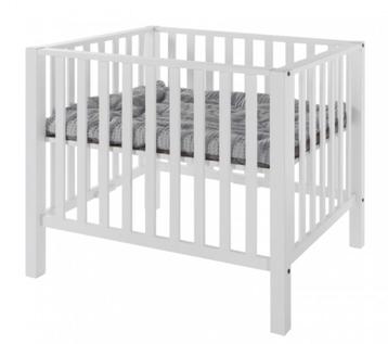 Bebies First Baby Box  beschikbaar voor biedingen
