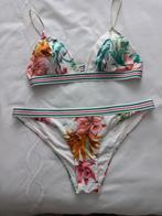 Witte gebloemde bikini van h&m 3 x gedragen
j, H&M, Wit, Ophalen of Verzenden, Zo goed als nieuw