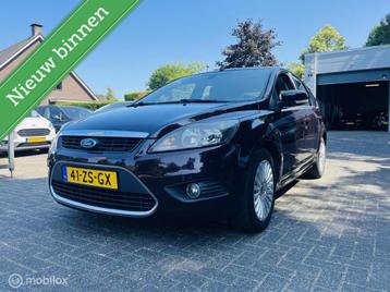 Ford Focus 1.6 Titanium Automaat / Clima / LM / Tel / PDC beschikbaar voor biedingen