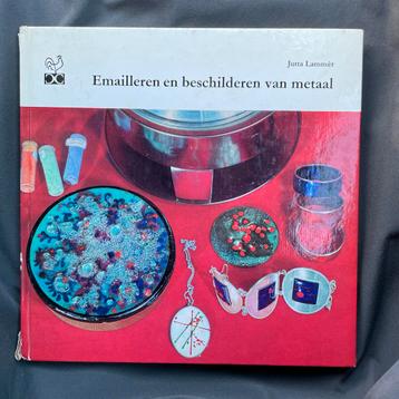 Emaille en beschilderen van metaal - Hobbyboek beschikbaar voor biedingen