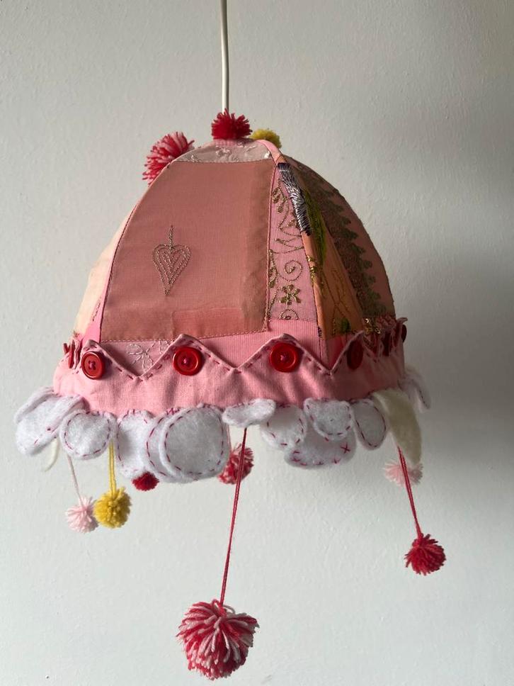 Roze Lampenkap, Huis en Inrichting, Lampen | Lampenkappen, Zo goed als nieuw, Minder dan 25 cm, Overige vormen, Wit, Ophalen of Verzenden