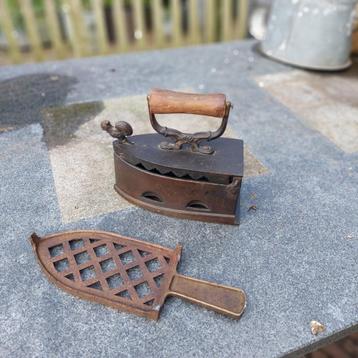 diverse koperen items beschikbaar voor biedingen