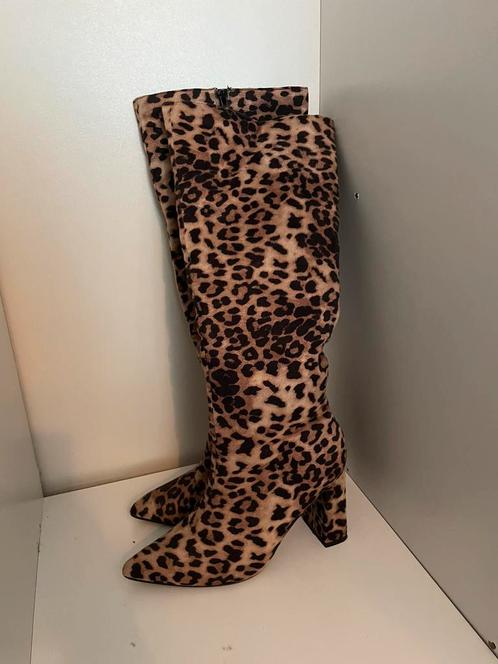 Boots/ laarzen maat 37, Kleding | Dames, Schoenen, Zo goed als nieuw, Bruin, Ophalen of Verzenden