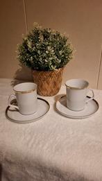 Twee Vintage Winterling witte kopjes en schotels, Ophalen of Verzenden, Zo goed als nieuw, Effen, Kop(pen) en/of Schotel(s)