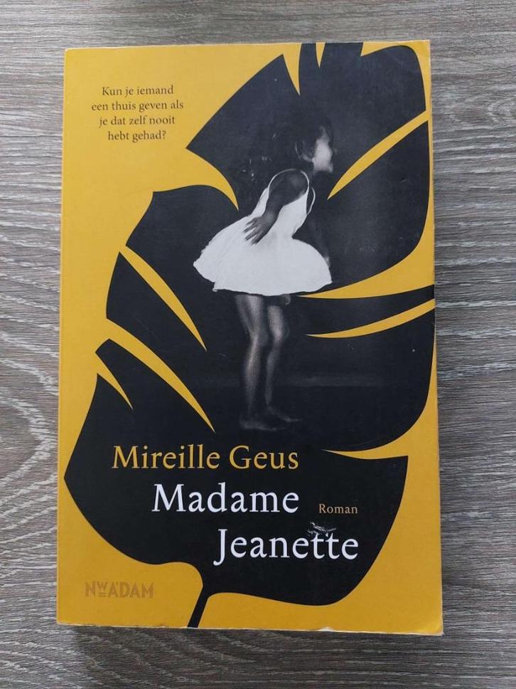 Mireille Geus - Madame Jeanette 2019, Boeken, Romans, Zo goed als nieuw, Ophalen of Verzenden