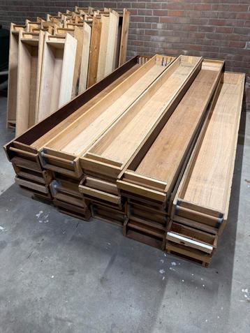 Houten bakken voor markten beurzen rommelmarkt winkel beschikbaar voor biedingen