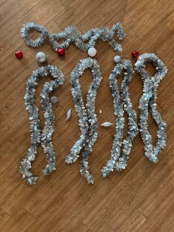 Kerstversiering | Kerstballen | Kransen beschikbaar voor biedingen