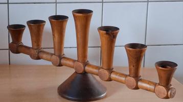 Kandelaar. Amsterdamse school.  Ca 1925. 59/24 cm. beschikbaar voor biedingen