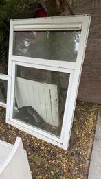 Gratis kunststof kozijn met draai-/kiepraam, Ophalen, Gevelraam of Ruit, Gebruikt, 80 tot 120 cm