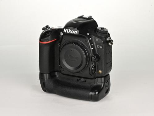 Nikon D750 + Meike Grip, Audio, Tv en Foto, Fotocamera's Digitaal, Zo goed als nieuw, Spiegelreflex, Nikon, Geen optische zoom