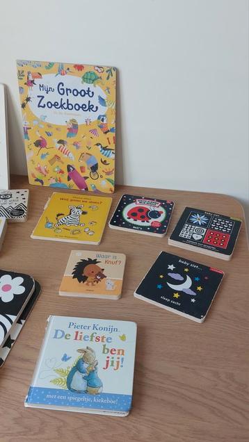 Baby Boeken en cards beschikbaar voor biedingen