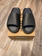 Adidas Yeezy Slide onyx maat 43, Kleding | Heren, Nieuw, Adidas Yeezy, Ophalen of Verzenden, Sneakers of Gympen