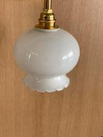 Vintage opaline Glas Lampen kapje uit Frankrijk, Ophalen of Verzenden, Zo goed als nieuw, Glas