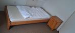 Bed met matras en nachtkastje, Ophalen of Verzenden, Zo goed als nieuw, Eenpersoons