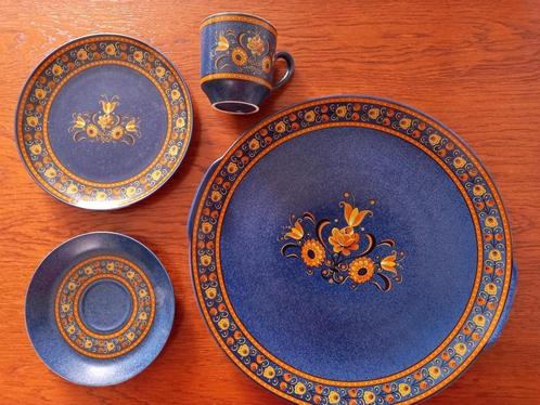 Serviesgoed (prodotto originale Italiano), Huis en Inrichting, Keuken | Servies, Zo goed als nieuw, Compleet servies, Overige stijlen