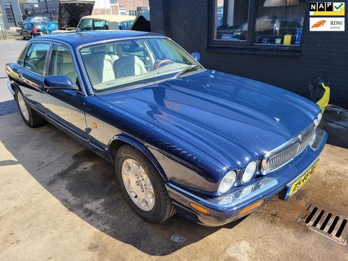 Jaguar Sovereign 3.2 V8 autom 4drs, Auto's, Oldtimers, Bedrijf, Te koop, ABS, Airbags, Airconditioning, Alarm, Boordcomputer, Centrale vergrendeling