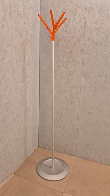 Design kapstok NAVA t(h)ree  – Italiaans design beschikbaar voor biedingen