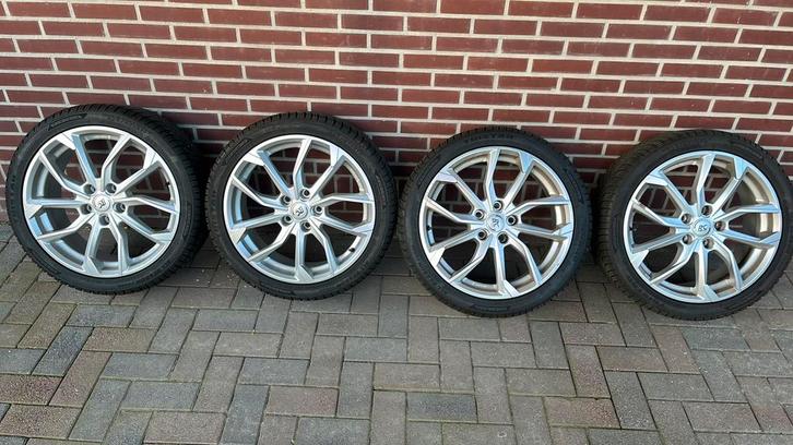 Kia (pro) ceed 18 inch winter/all season wielen, Auto-onderdelen, Banden en Velgen, Banden en Velgen, Winterbanden, 18 inch, 225 mm
