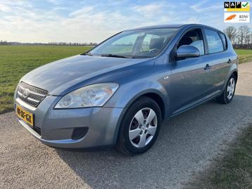 Kia Cee'd 1.6 X-tra | nwe APK| dealer onderhouden| beschikbaar voor biedingen