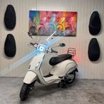 Vespa sprint, Fietsen en Brommers, Scooters | Vespa, Ophalen, Vespa S, Zo goed als nieuw, Benzine
