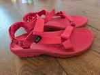 Teva sandalen maat 41, Kleding | Dames, Schoenen, Zo goed als nieuw, Teva, Rood, Sandalen of Muiltjes