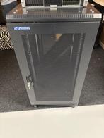 Prestaq serverkast, Computers en Software, Serverkasten, Ophalen, Gebruikt, Geperforeerd, Geperforeerd