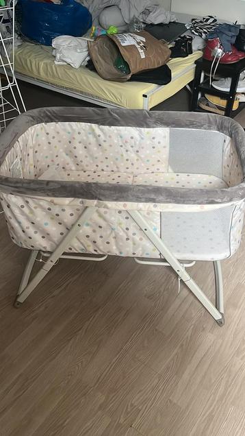 Babywiegje beschikbaar voor biedingen