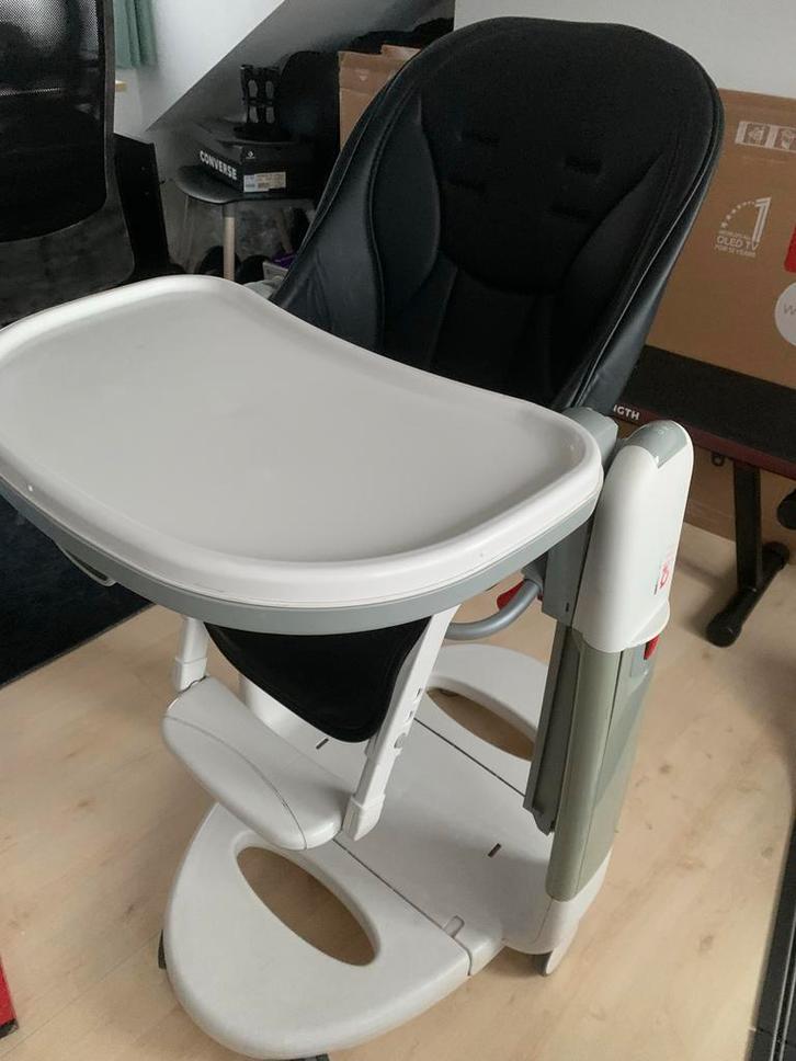 Peg Perego Tatamia Follow Me Kinderstoel, Kinderen en Baby's, Kinderstoelen, Gebruikt, Meegroeistoel, Afneembaar eetblad, Ophalen