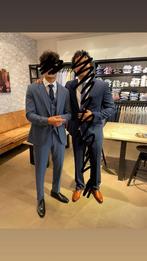 Trouwpak 1x keer aangehad ( linker op de foto), Kleding | Heren, Trouwkleding en Trouwaccessoires, Ophalen, Overige kleuren, WE