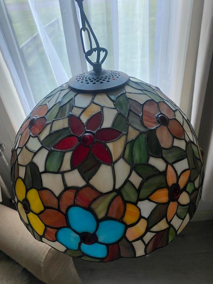 Originele Tiffany lamp in zeer goede staat, Huis en Inrichting, Lampen | Hanglampen, Zo goed als nieuw, Minder dan 50 cm, Glas