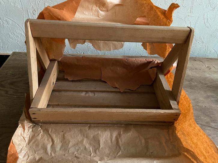 Splinternieuw Antiek draagbare groentenrek kistje, Huis en Inrichting, Woonaccessoires | Krantenbakken en Lectuurbakken, Zo goed als nieuw