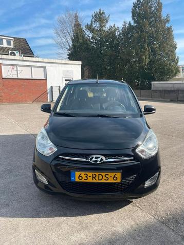 Hyundai i10 1.25 I 5DR 2011 Zwart beschikbaar voor biedingen