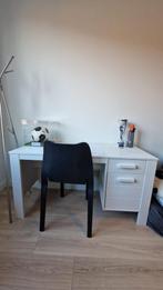 Woood wit houten bureau. 140cm, 60cm diep en 75cm hoog., Ophalen, Tafel(s)