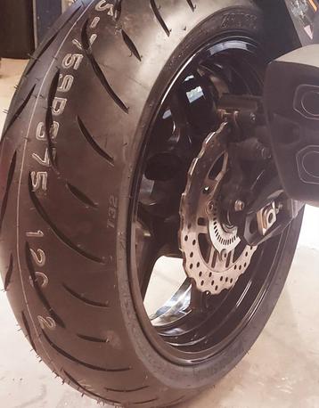 Banden wisselen bridgestone dunlop pirelli michelin beschikbaar voor biedingen