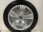 19 inch Origineel Volkswagen Tiguan 235/50/19 Pirelli et43, 19 inch, Banden en Velgen, 235 mm, Zomerbanden
