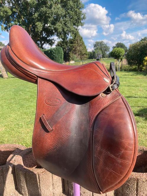 15 inch zadeltjes, Dieren en Toebehoren, Paarden en Pony's | Zadels, Zo goed als nieuw, Springen, Ophalen of Verzenden