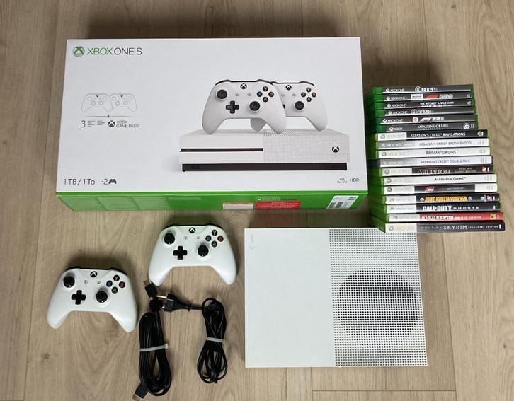 Xbox One S 1TB + 2 controllers + 17 spellen, Spelcomputers en Games, Spelcomputers | Xbox One, Gebruikt, Xbox One S, 1 TB, Met 2 controllers
