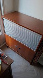 Mooie handige kast GRATIS, Huis en Inrichting, Kasten | Roldeurkasten en Archiefkasten, Ophalen, Zo goed als nieuw, 25 tot 50 cm