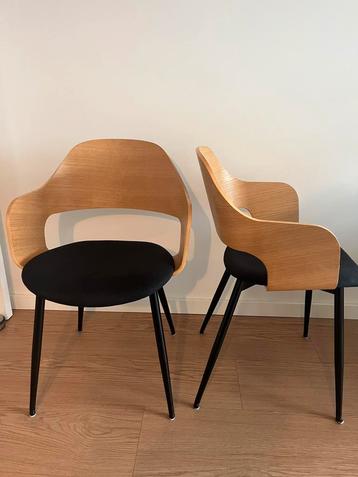 Set Scandi eetkamerstoelen (jysk)