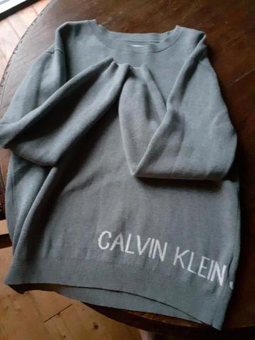 Calvin Klein sweater maat M beschikbaar voor biedingen
