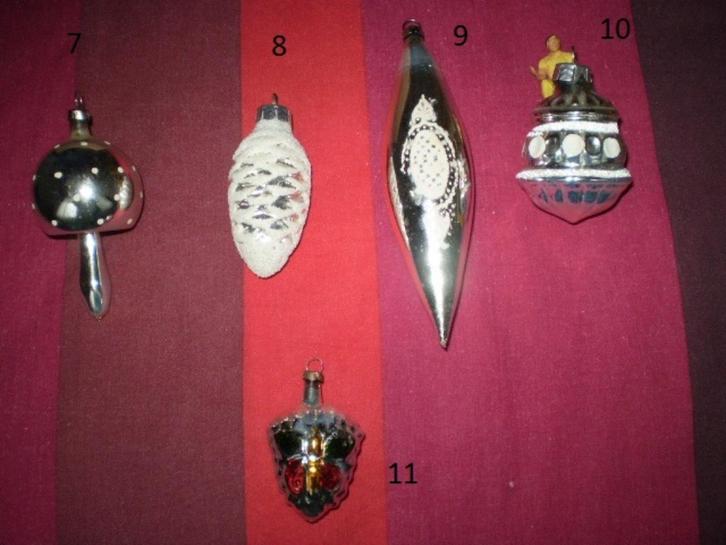 85 oude zilverkleurige kerstballen in diverse maten., Diversen, Kerst, Gebruikt, Ophalen of Verzenden