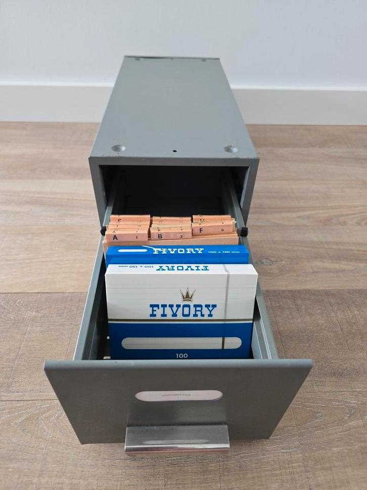 Vintage archief kast / lade blok in grijs staal incl diverse, Antiek en Kunst, Antiek | Kantoor en Zakelijk, Ophalen of Verzenden