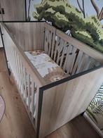 Mooi houten ledikant, Kinderen en Baby's, Ophalen, Zo goed als nieuw, Ledikant