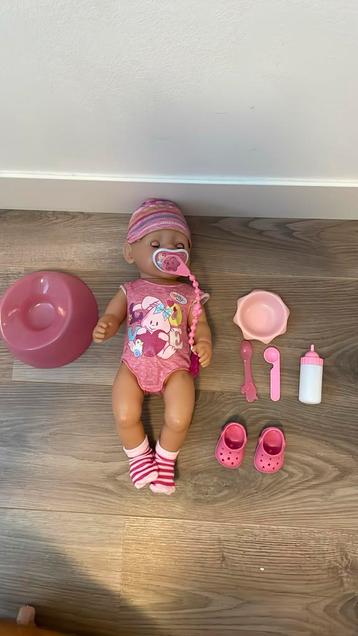 Baby Born meisjespop met toebehoren! beschikbaar voor biedingen
